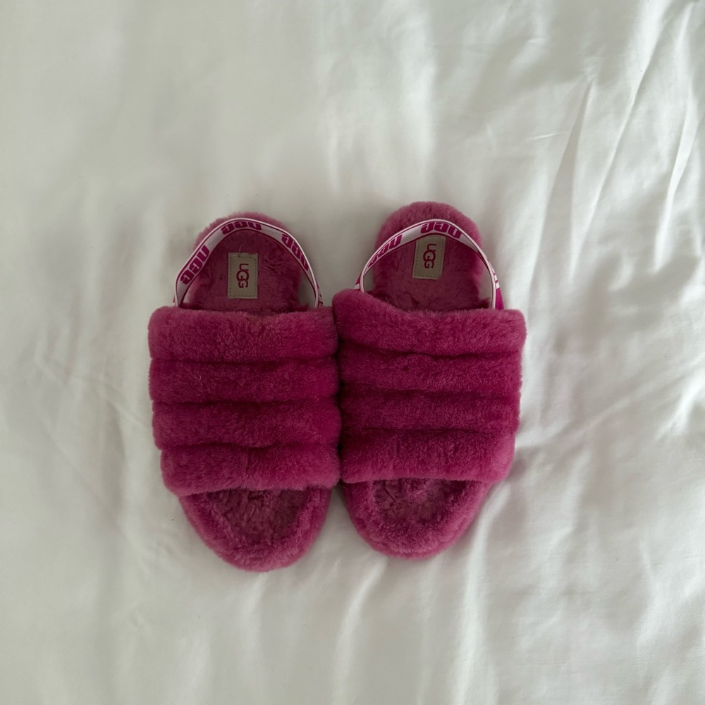UGG Fuchsia Fluffy Slippers
